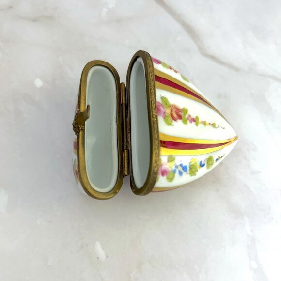 Authentic Limoges Heart Box Peint Main | Flower Basket Hinge France | Romantic C - Picture 5 of 5